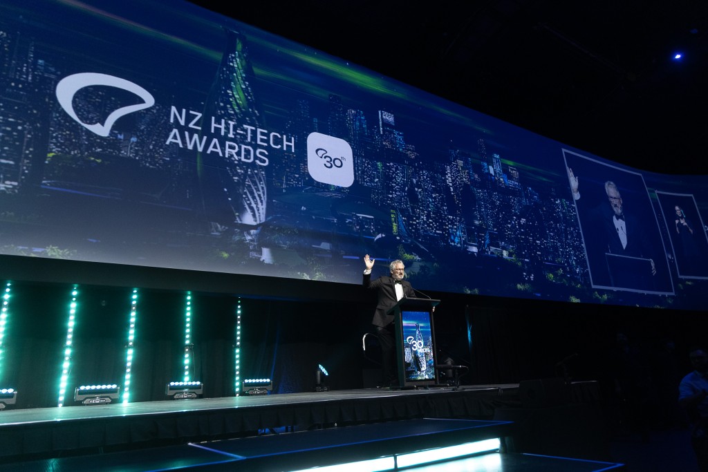 Two UniServices spinouts win at the Hi-Tech Awards